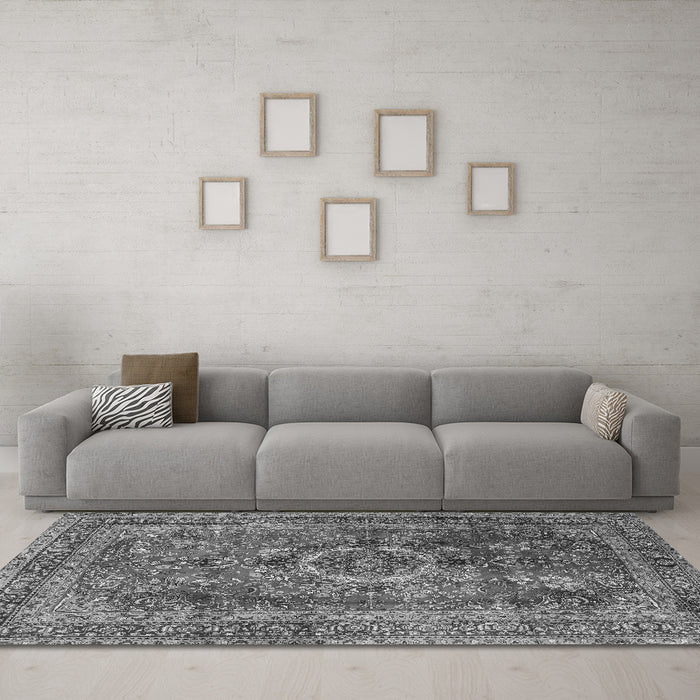 Machine Washable Medallion Gray Traditional Rug in a Living Room,, wshtr2878gry