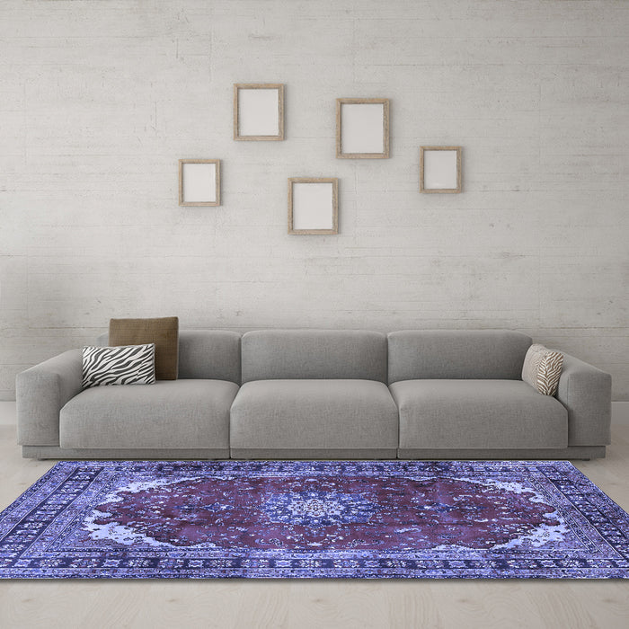 Machine Washable Medallion Blue Traditional Rug in a Living Room, wshtr2879blu