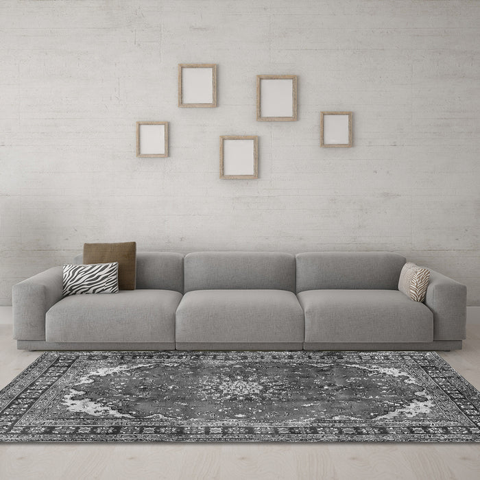 Machine Washable Medallion Gray Traditional Rug in a Living Room,, wshtr2879gry