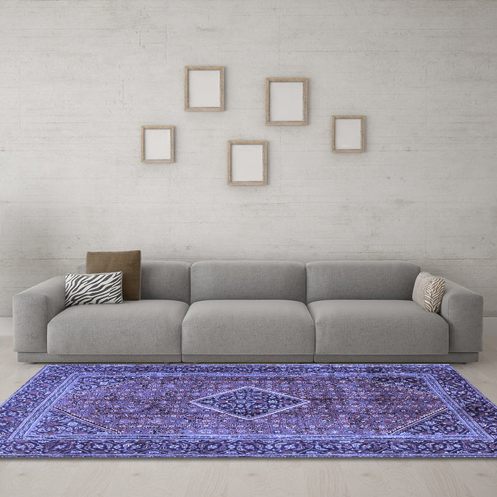 Machine Washable Medallion Blue Traditional Rug in a Living Room, wshtr2881blu