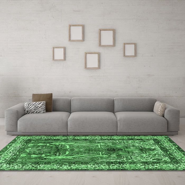 Machine Washable Persian Emerald Green Traditional Area Rugs in a Living Room,, wshtr2884emgrn