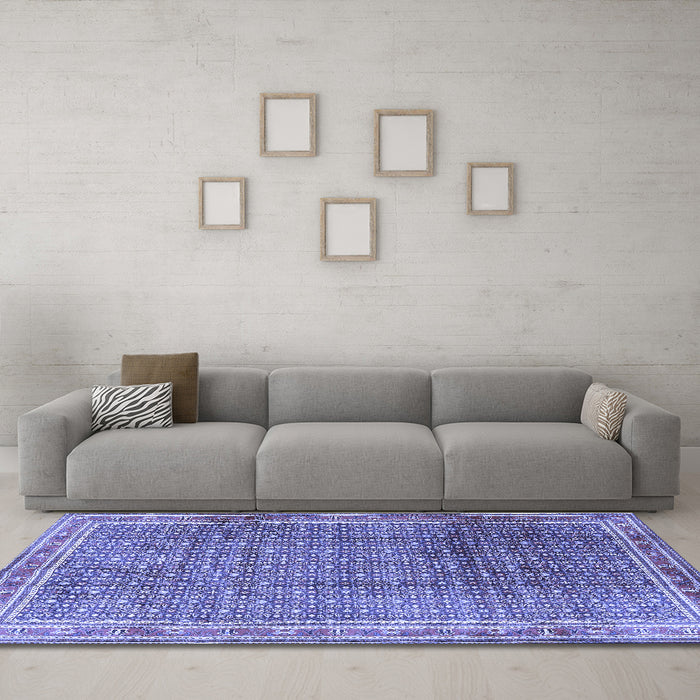 Machine Washable Persian Blue Traditional Rug in a Living Room, wshtr2889blu