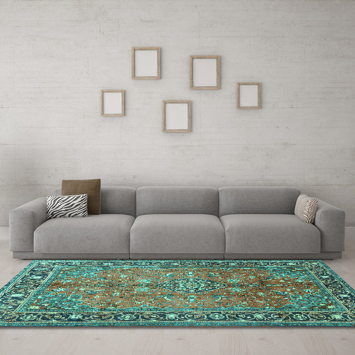 Machine Washable Persian Turquoise Traditional Area Rugs in a Living Room,, wshtr2890turq