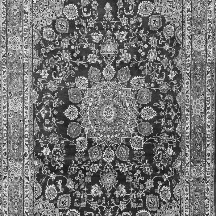 Serging Thickness of Machine Washable Persian Gray Traditional Rug, wshtr2891gry