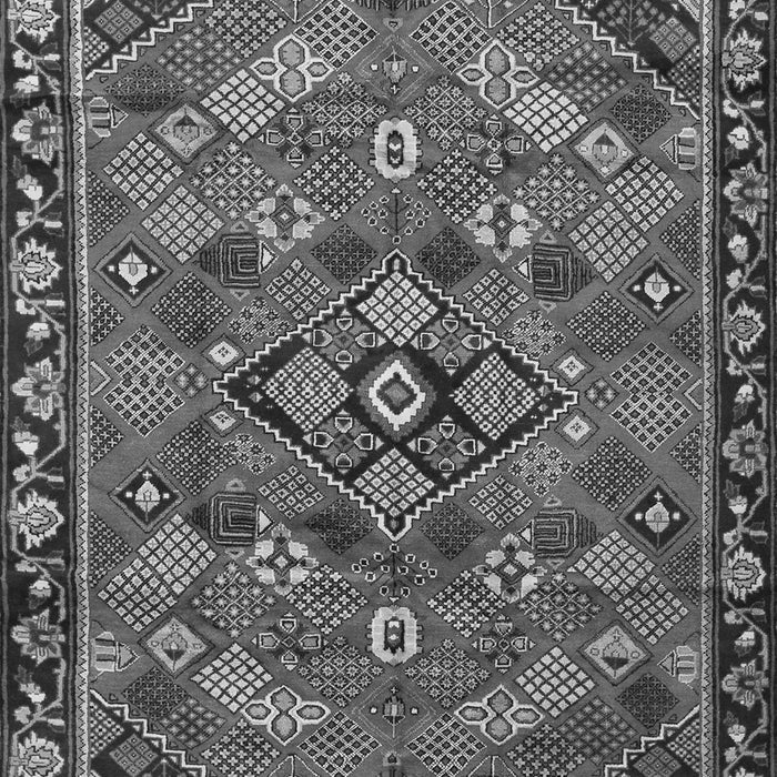 Serging Thickness of Machine Washable Persian Gray Traditional Rug, wshtr2895gry