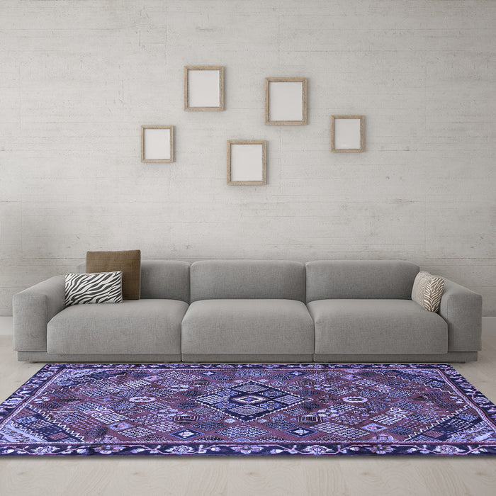 Machine Washable Persian Blue Traditional Rug in a Living Room, wshtr2895blu