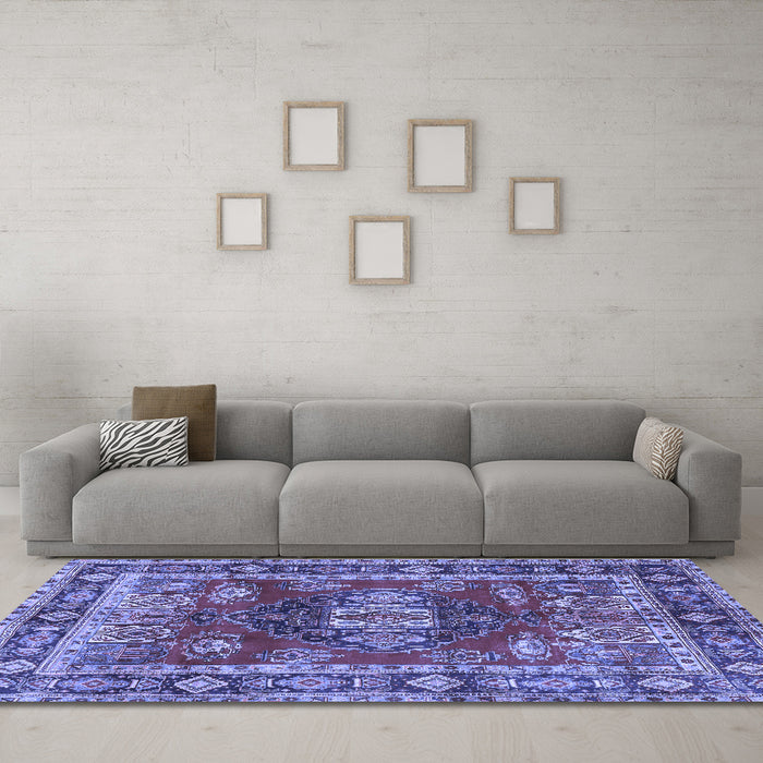 Machine Washable Persian Blue Traditional Rug in a Living Room, wshtr2897blu