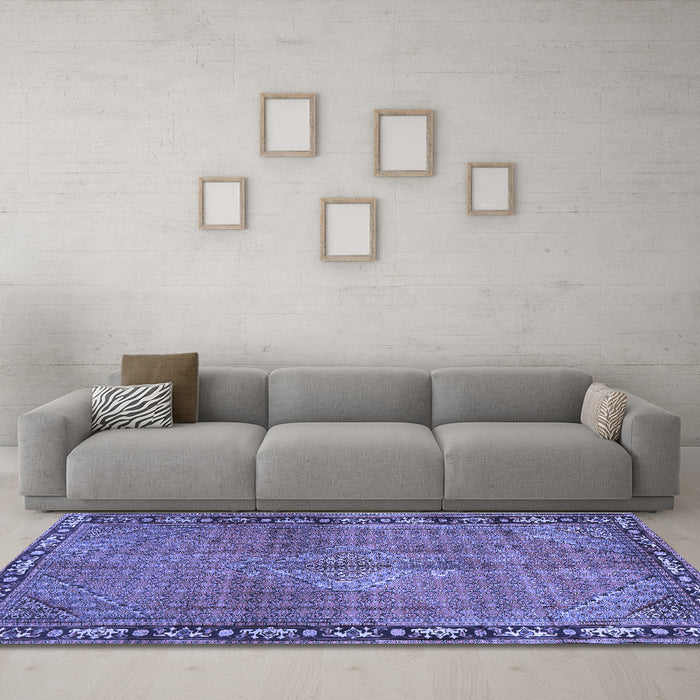 Machine Washable Persian Blue Traditional Rug in a Living Room, wshtr2899blu