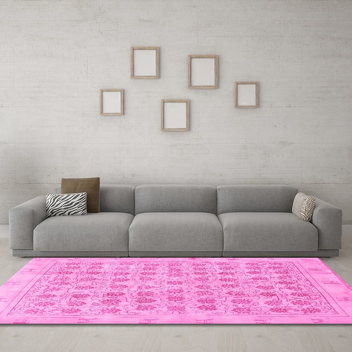 Machine Washable Persian Pink Traditional Rug in a Living Room, wshtr289pnk