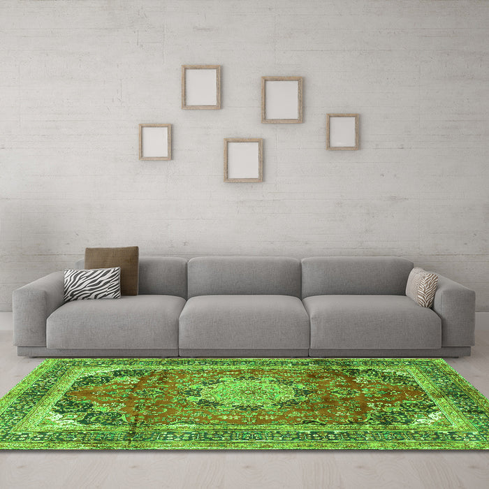 Machine Washable Medallion Green Traditional Area Rugs in a Living Room,, wshtr2900grn