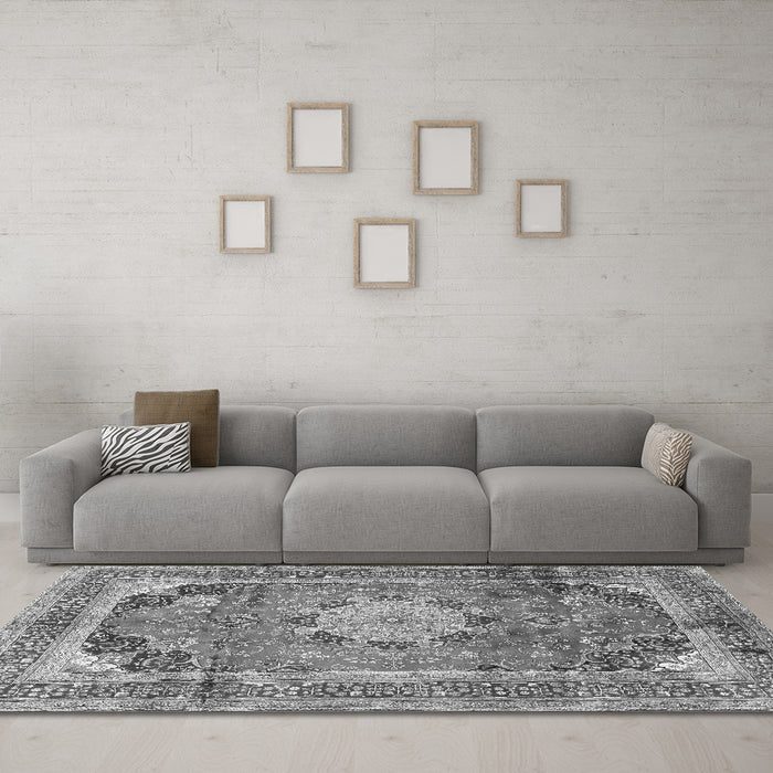 Machine Washable Medallion Gray Traditional Rug in a Living Room,, wshtr2900gry