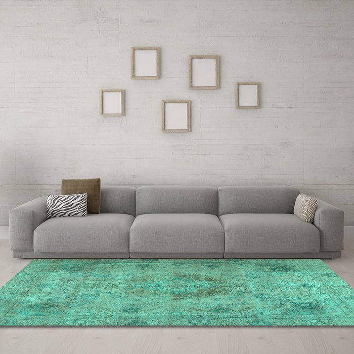 Machine Washable Persian Turquoise Traditional Area Rugs in a Living Room,, wshtr2903turq
