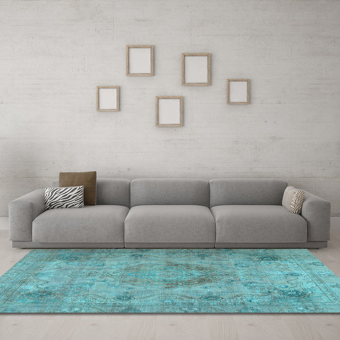 Machine Washable Persian Light Blue Traditional Rug in a Living Room, wshtr2903lblu