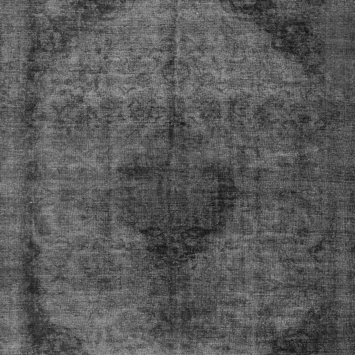 Serging Thickness of Machine Washable Persian Gray Traditional Rug, wshtr2904gry