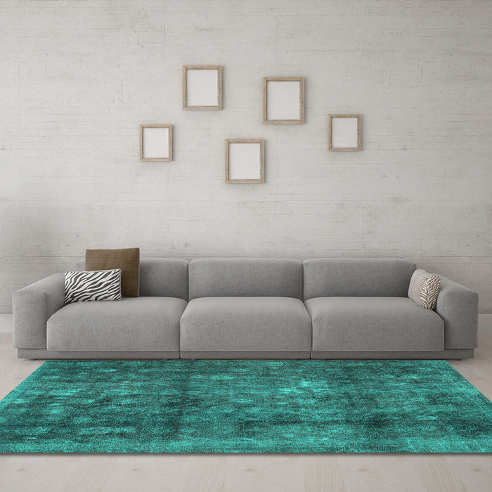Machine Washable Persian Turquoise Traditional Area Rugs in a Living Room,, wshtr2906turq