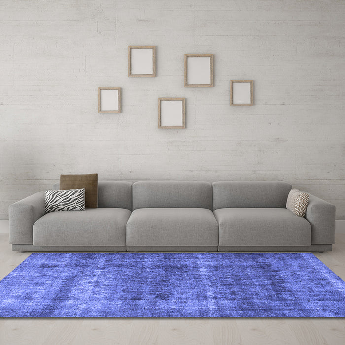 Machine Washable Persian Blue Traditional Rug in a Living Room, wshtr2907blu