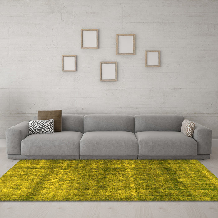Machine Washable Persian Yellow Traditional Rug in a Living Room, wshtr2907yw