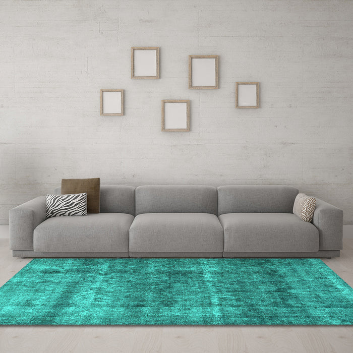 Machine Washable Persian Turquoise Traditional Area Rugs in a Living Room,, wshtr2907turq