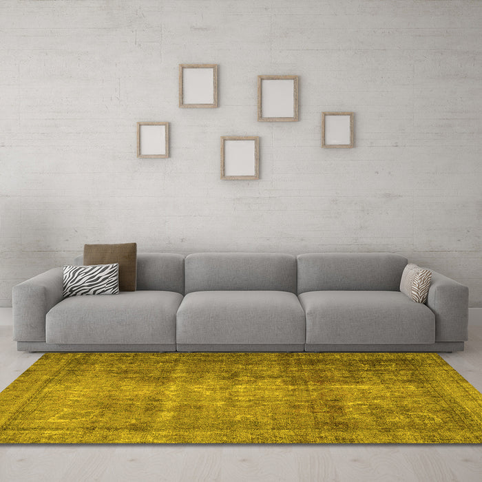 Machine Washable Persian Yellow Traditional Rug in a Living Room, wshtr2908yw