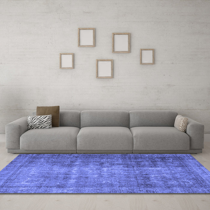 Machine Washable Persian Blue Traditional Rug in a Living Room, wshtr2908blu