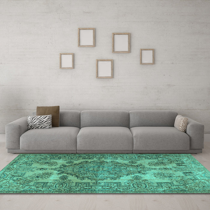 Machine Washable Persian Turquoise Traditional Area Rugs in a Living Room,, wshtr2909turq