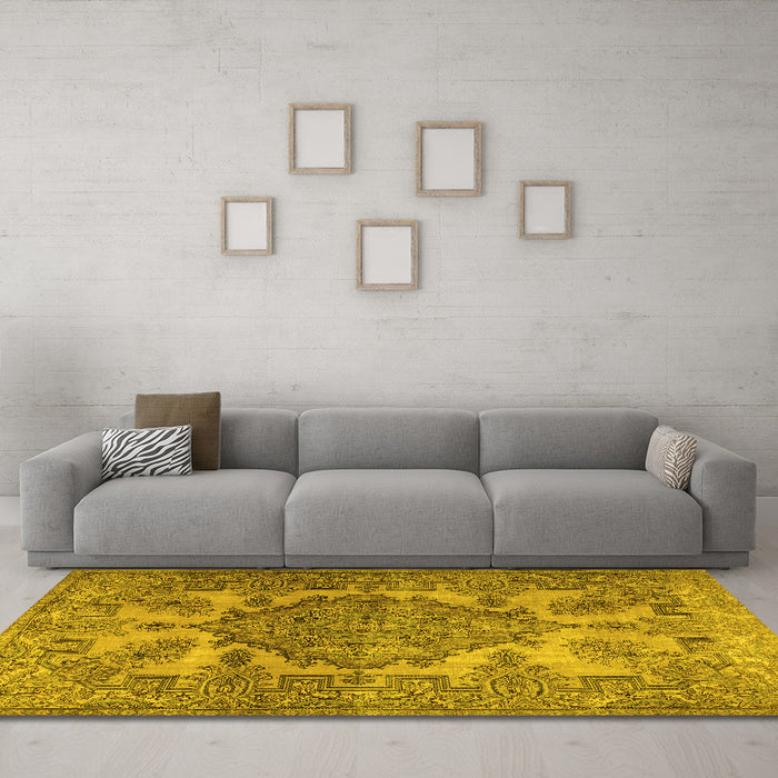 Machine Washable Persian Yellow Traditional Rug in a Living Room, wshtr2909yw