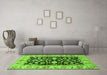 Machine Washable Persian Green Traditional Area Rugs in a Living Room,, wshtr290grn