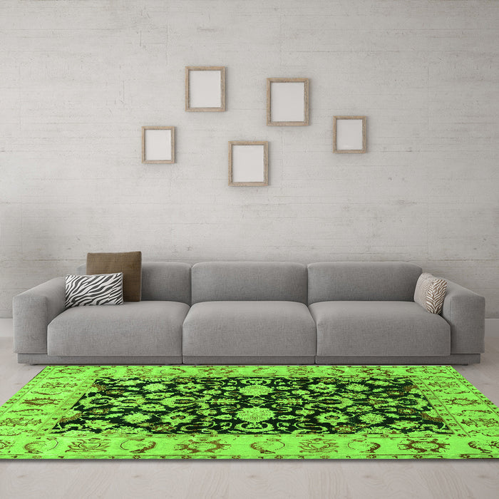 Machine Washable Persian Green Traditional Area Rugs in a Living Room,, wshtr290grn
