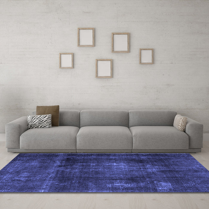 Machine Washable Persian Blue Traditional Rug in a Living Room, wshtr2910blu