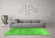 Machine Washable Persian Green Traditional Area Rugs in a Living Room,, wshtr2912grn