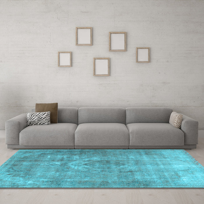 Machine Washable Persian Light Blue Traditional Rug in a Living Room, wshtr2912lblu