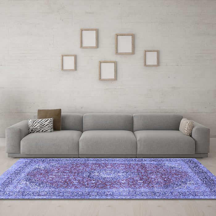 Machine Washable Medallion Blue Traditional Rug in a Living Room, wshtr2917blu