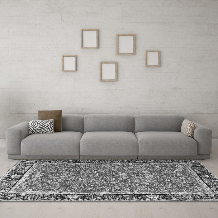 Machine Washable Persian Gray Traditional Rug in a Living Room,, wshtr2921gry