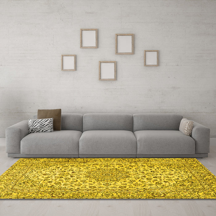 Machine Washable Persian Yellow Traditional Rug in a Living Room, wshtr2922yw