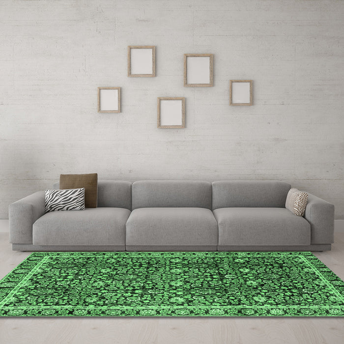 Machine Washable Persian Emerald Green Traditional Area Rugs in a Living Room,, wshtr2926emgrn