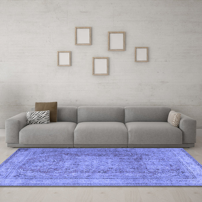 Machine Washable Persian Blue Traditional Rug in a Living Room, wshtr2928blu