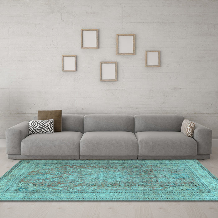 Machine Washable Persian Light Blue Traditional Rug in a Living Room, wshtr2928lblu