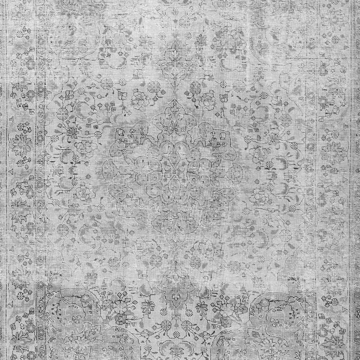 Serging Thickness of Machine Washable Persian Gray Traditional Rug, wshtr2930gry