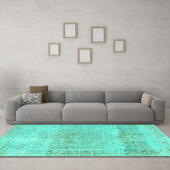 Machine Washable Persian Turquoise Traditional Area Rugs in a Living Room,, wshtr2930turq