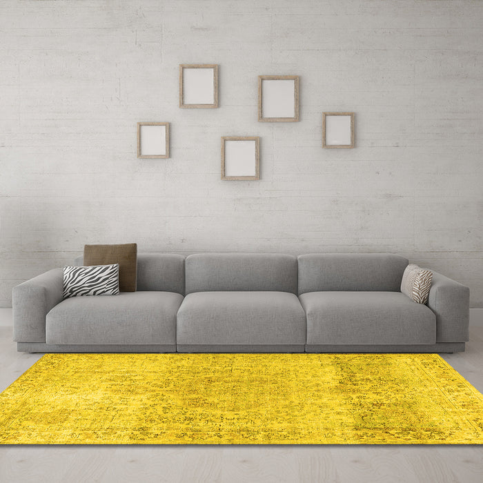 Machine Washable Persian Yellow Traditional Rug in a Living Room, wshtr2930yw