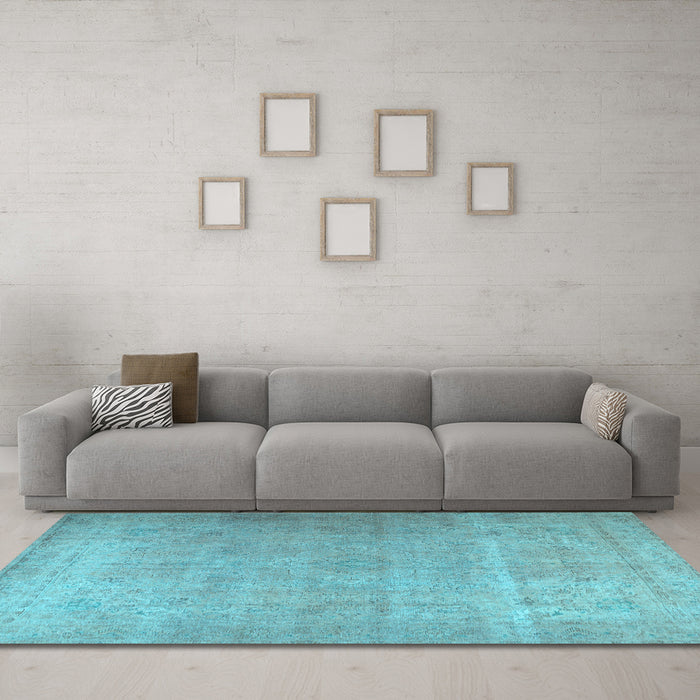 Machine Washable Persian Light Blue Traditional Rug in a Living Room, wshtr2932lblu