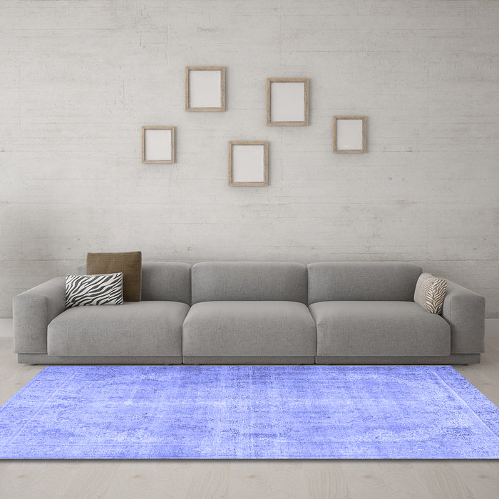 Machine Washable Persian Blue Traditional Rug in a Living Room, wshtr2933blu