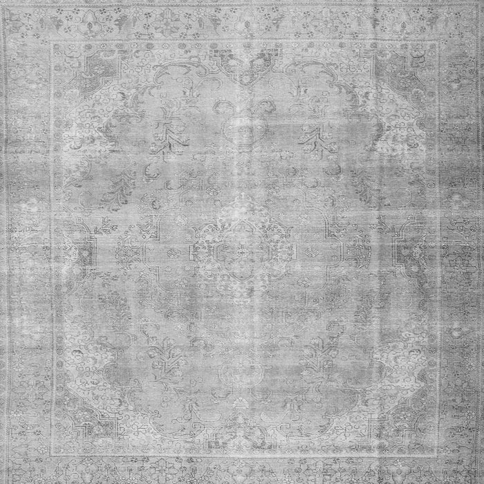 Round Machine Washable Persian Gray Traditional Rug, wshtr2933gry