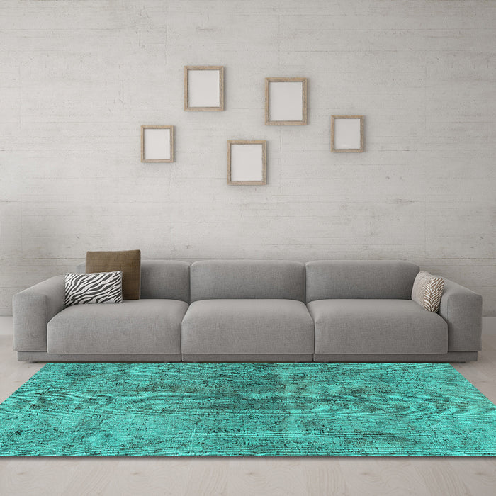 Machine Washable Persian Turquoise Traditional Area Rugs in a Living Room,, wshtr2934turq
