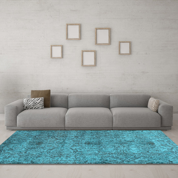 Machine Washable Persian Light Blue Traditional Rug in a Living Room, wshtr2935lblu