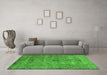 Machine Washable Persian Green Traditional Area Rugs in a Living Room,, wshtr2935grn