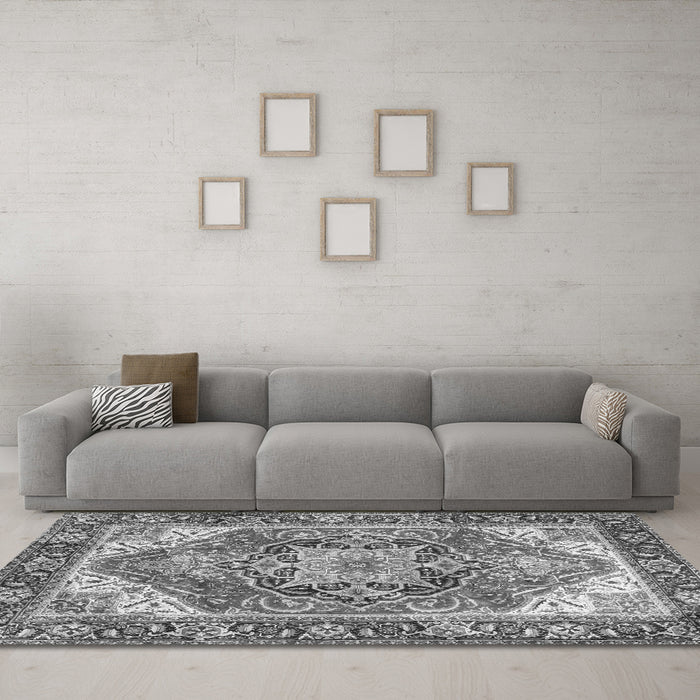 Machine Washable Persian Gray Traditional Rug in a Living Room,, wshtr2939gry