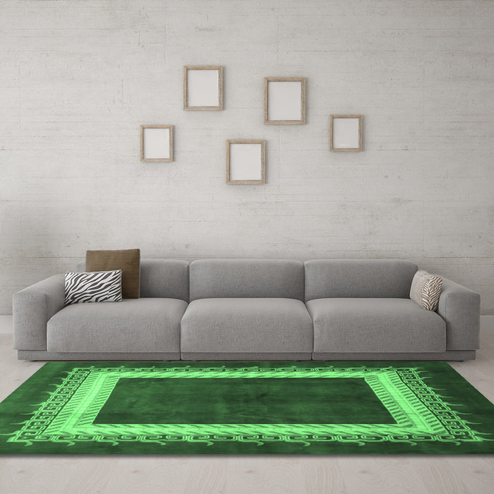 Machine Washable Persian Emerald Green Traditional Area Rugs in a Living Room,, wshtr293emgrn