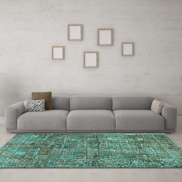 Machine Washable Persian Turquoise Traditional Area Rugs in a Living Room,, wshtr2944turq