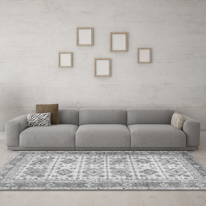 Machine Washable Oriental Gray Traditional Rug in a Living Room,, wshtr2945gry